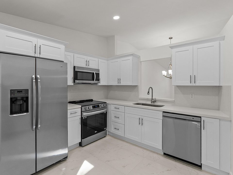 1st image of 8273 Springtree Road