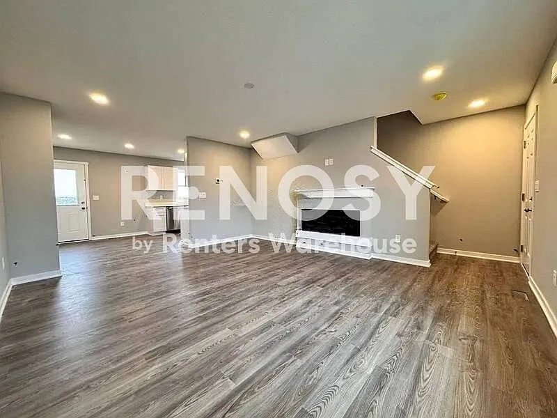 New Construction 3 Bedroom Townhome — Photo 3