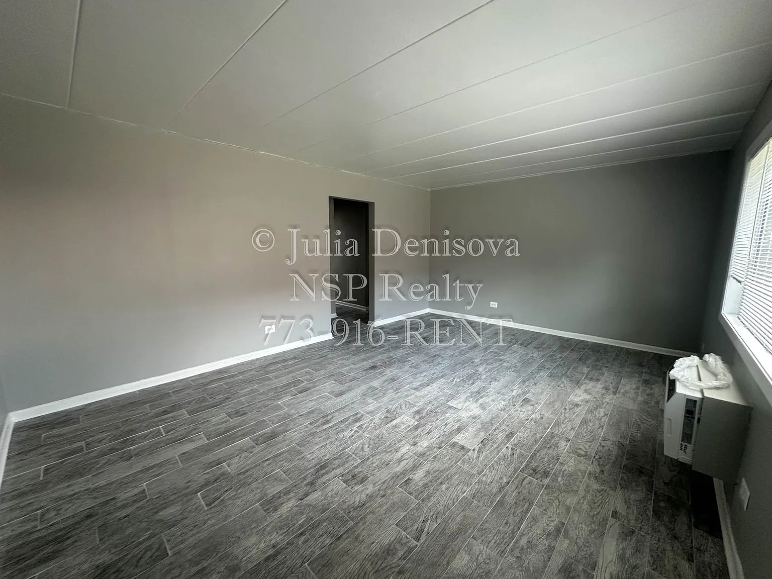 2 bed, 900 sqft, $2,000 — Photo 2