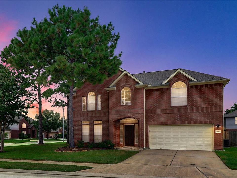 1st image of 11910 Royal Isle Ct