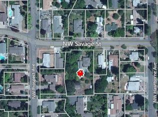 525 NW Savage St, Grants Pass, OR