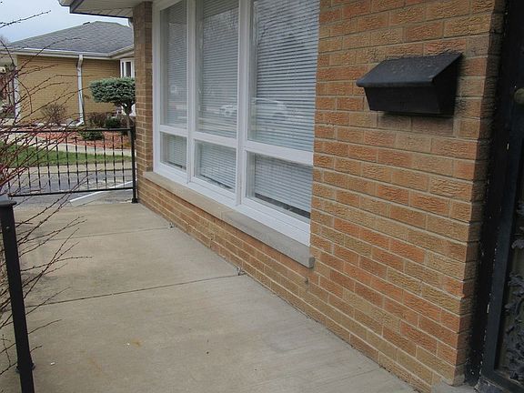 2nd image of 1072 Marshall Dr