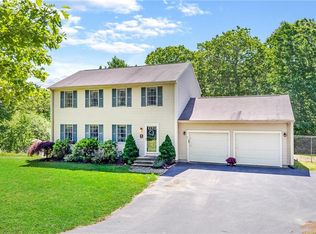 91 Wickaboxet Dr, West Greenwich, RI 02817