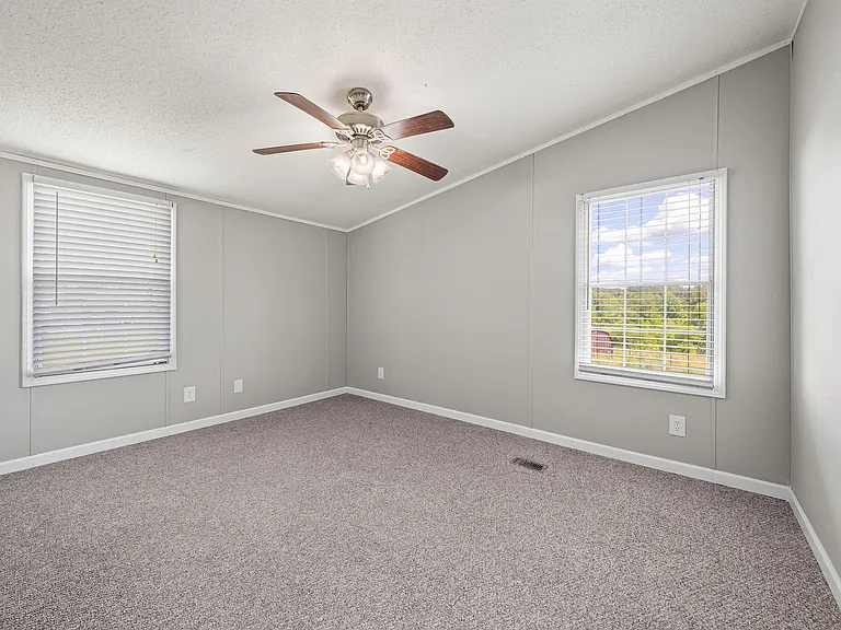 295 Tanglewood Dr — Photo 19