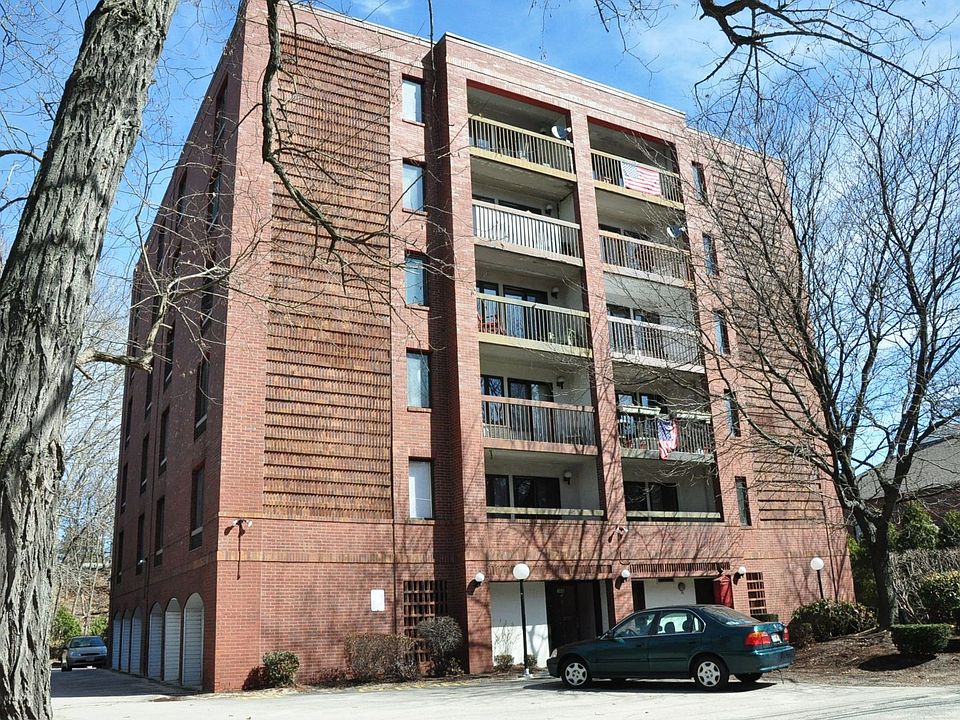 1st image of 366 Quincy Ave Unit 404