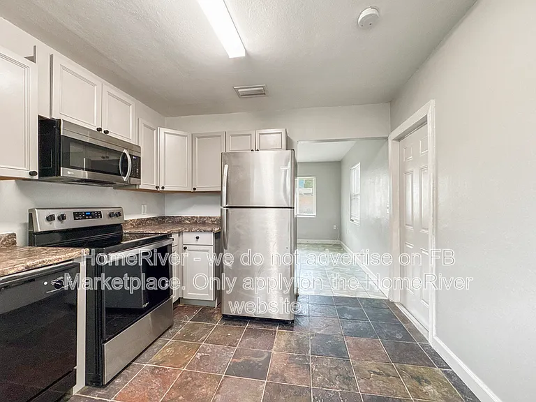5809 Michigan Ave — Photo 10