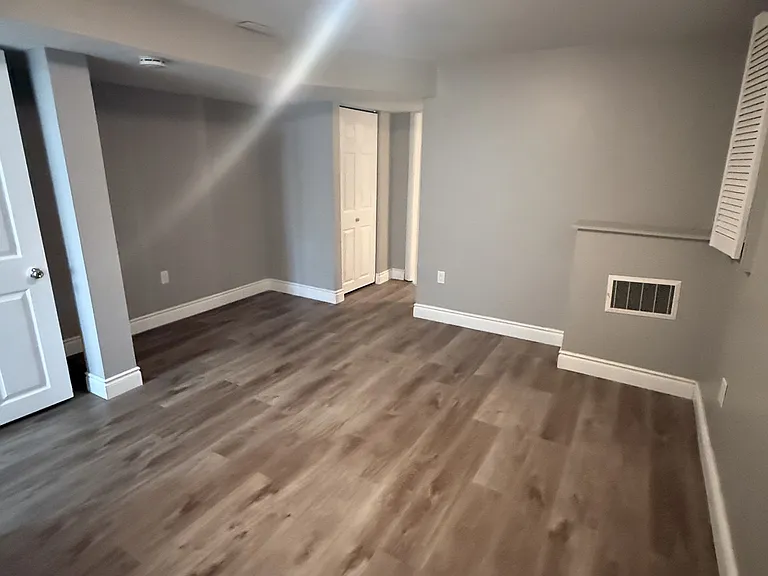 3784 Forest Bluff Cres #BASEMENT — Photo 8