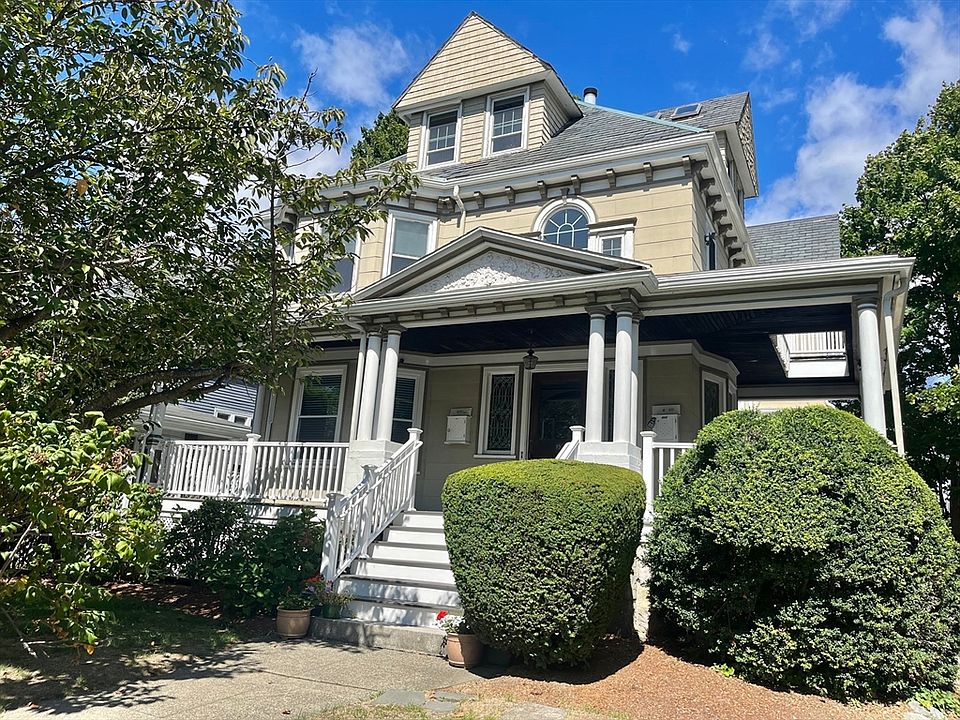 1st image of 15 Henshaw St #1
