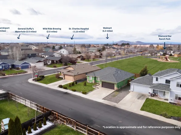 2465 NE 7th Ln, Redmond, OR 97756