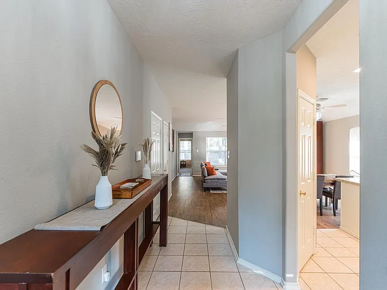 46 S Wynnoak Cir — Photo 13