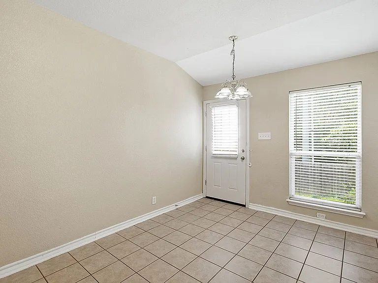 1810 Mountain Star — Photo 12