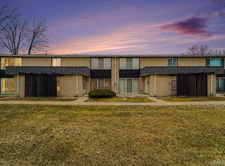 8691 Kennedy Cir Unit 4, Warren, MI