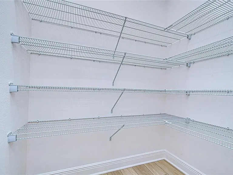 10027 Dolphin Gull Cir — Photo 33