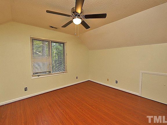 4th image of 5006 Pine Cone Dr