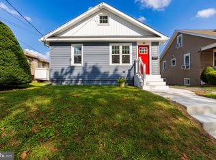 216 Laurel Ave, Woodlynne, NJ 08107