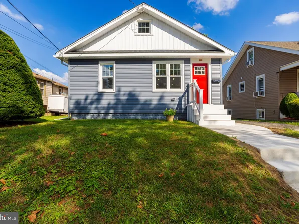 216 Laurel Ave, Woodlynne, NJ 08107