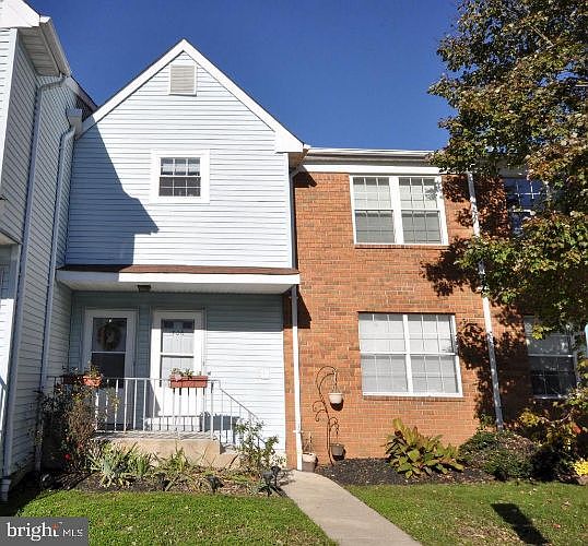 1st image of 306 Dove Ct