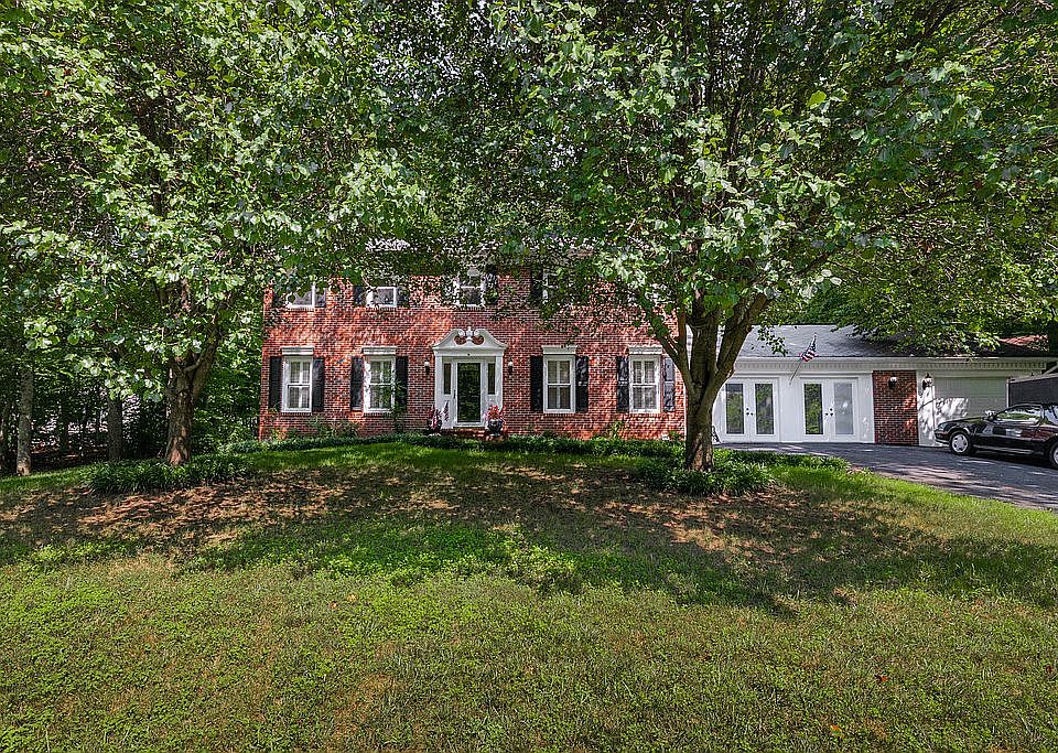 1st image of 5370 Wade Ln