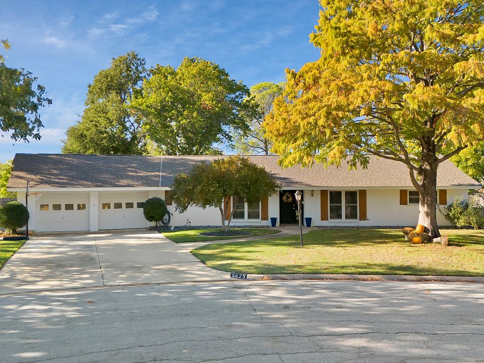 1st image of 5625 Silver Lake Dr