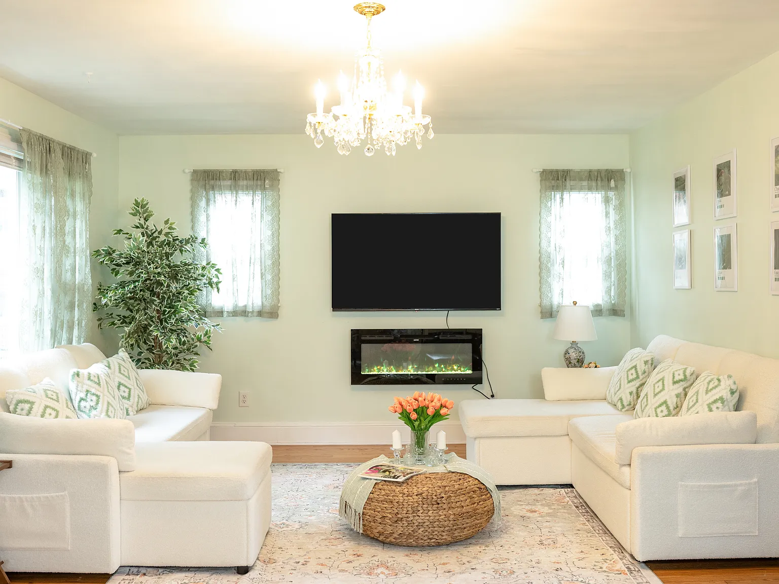 4 bed, 2000 sqft, $5,000 — Photo 2