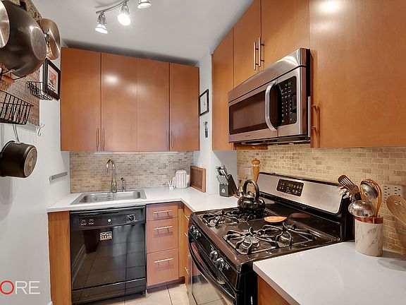 4th image of 37-30 73rd St #6H