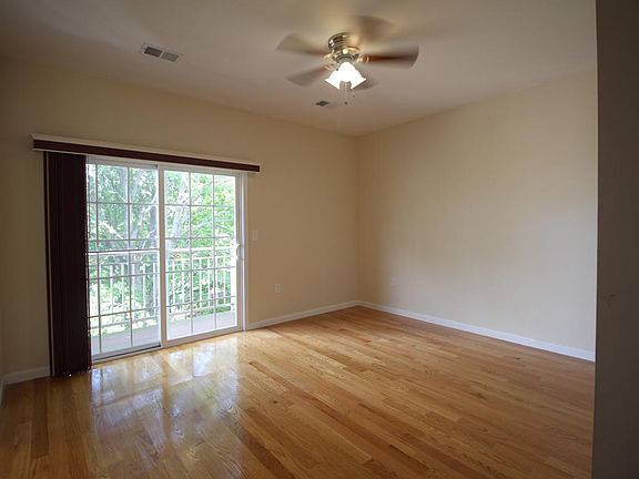 Master Bedroom_1