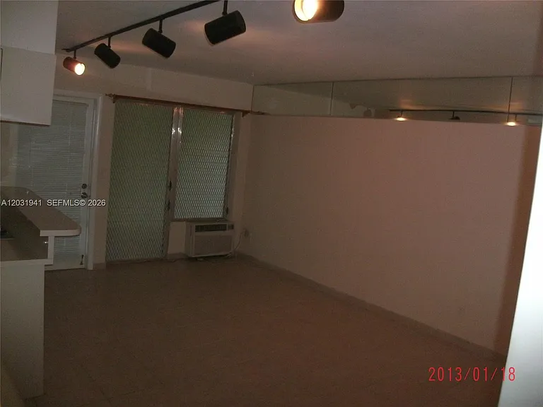 2700 NE 135th St #30 — Photo 5