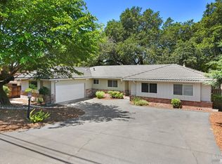 5263 Carriage Ln, Santa Rosa, CA 95403