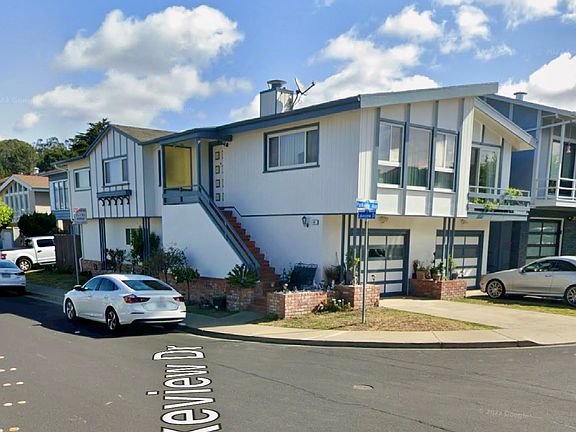 2nd image of 4 Lakeview Dr