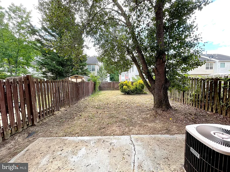 21822 Ronald Dr — Photo 24