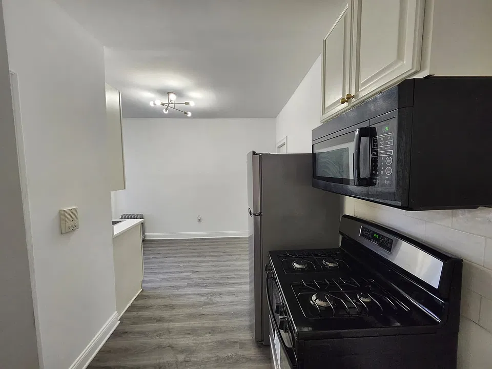 34 Clifton Pl #5E
