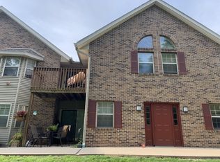 170 W Pioneer Rd APT 102, Fond Du Lac, WI 54935