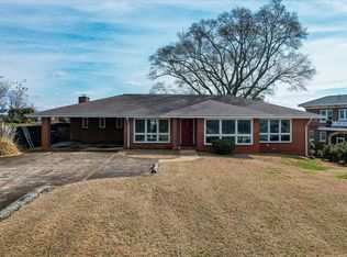 470 N Crest Rd, Chattanooga, TN 37404