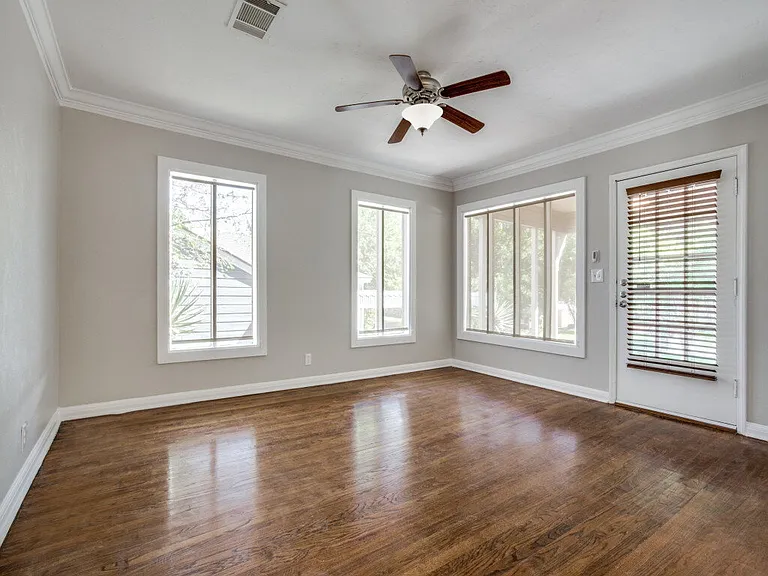 6470 Lindell Ave — Photo 3