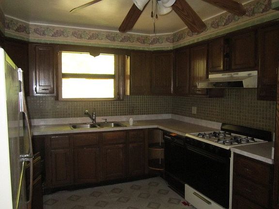 4th image of 5107 W 22nd Pl