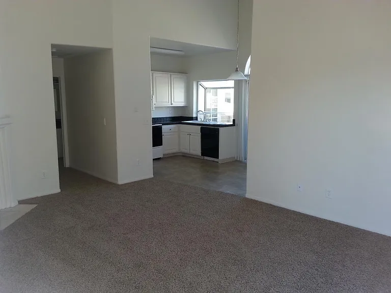 2060 Garnet Ave — Photo 5