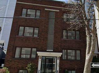 164 Park St S #6, Hamilton, ON L8P 3E8