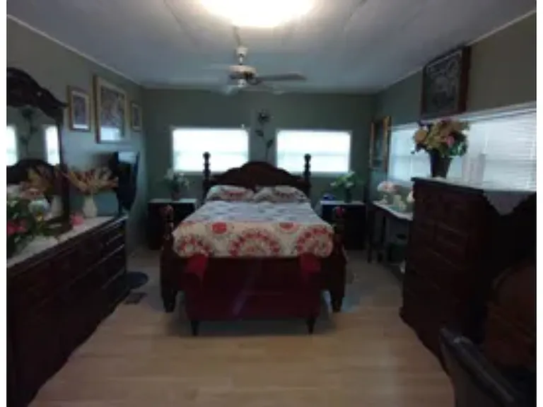 497 Ridgewood Ln — Photo 8