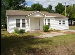 112 N Pine St, Salem, AR 72576