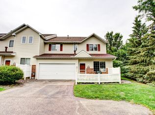 4905 Jewel Ln N UNIT D, Plymouth, MN 55446