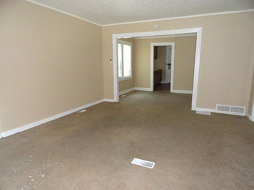 3rd image of 5121 Walrond Ave