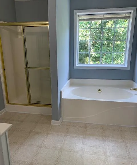 Master room's restroom