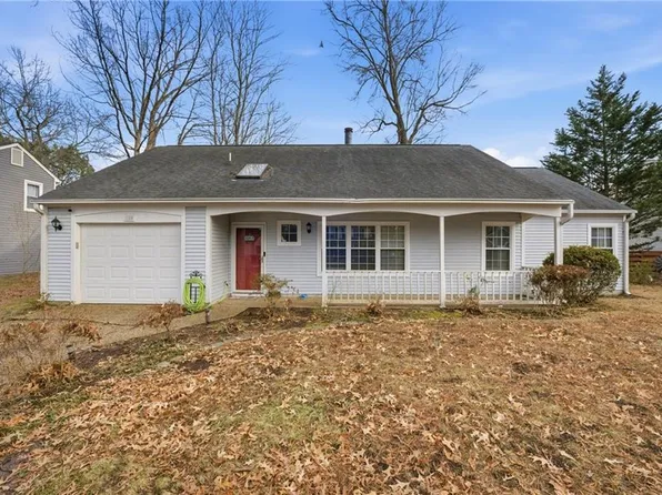 180 Abbey Ct, Newport News, VA 23602