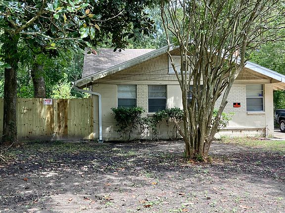 2nd image of 5903 Christobel Ave