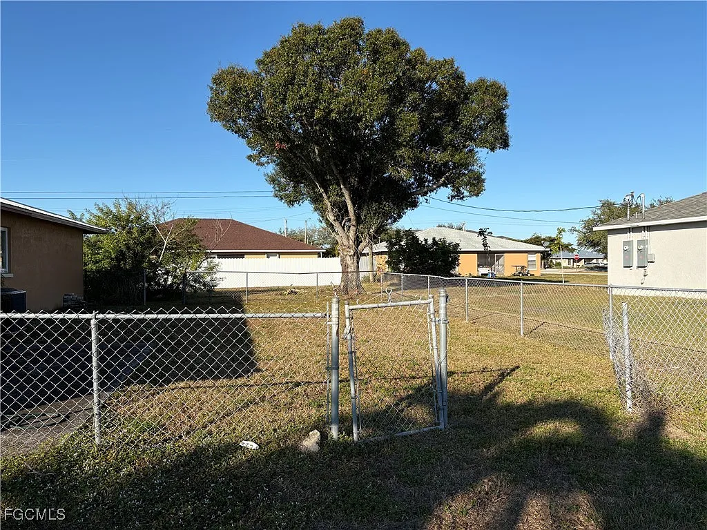 Building Photo - 3608 SW 7th Pl