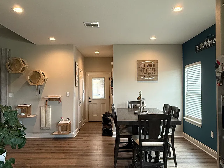 107 Liberty Dr — Photo 6