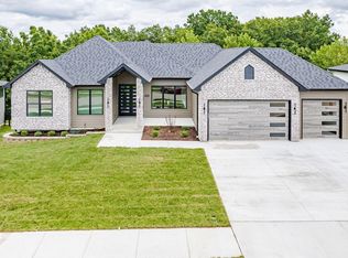 506 Bandon Dunes Ct, Columbia, MO 65201