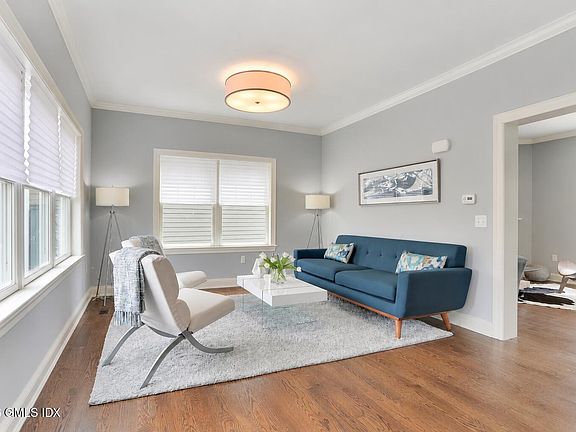 4th image of 8 View St #7