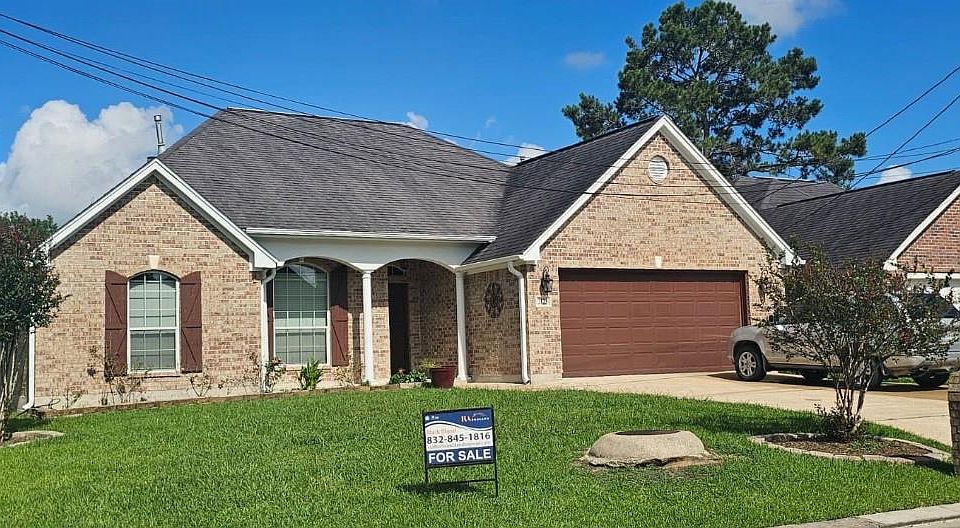 1st image of 2125 Willowglen Dr