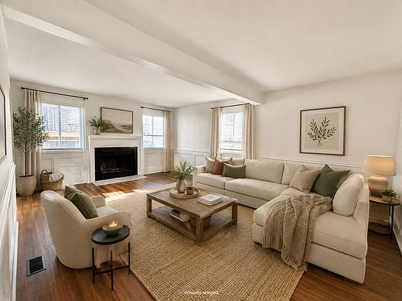 3rd image of 4420 Jarboe St APT 1A